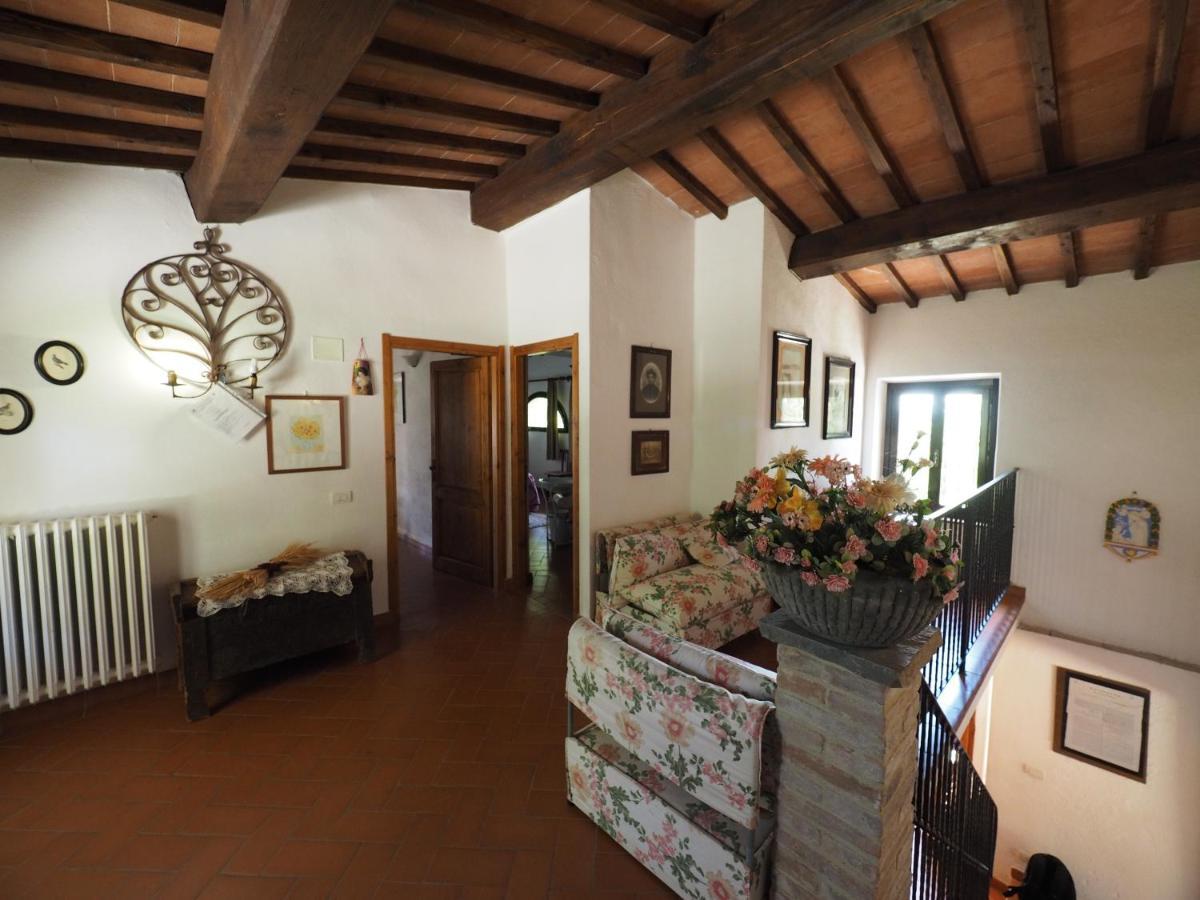 Penzion Sassi Bianchi Sensano Exteriér fotografie
