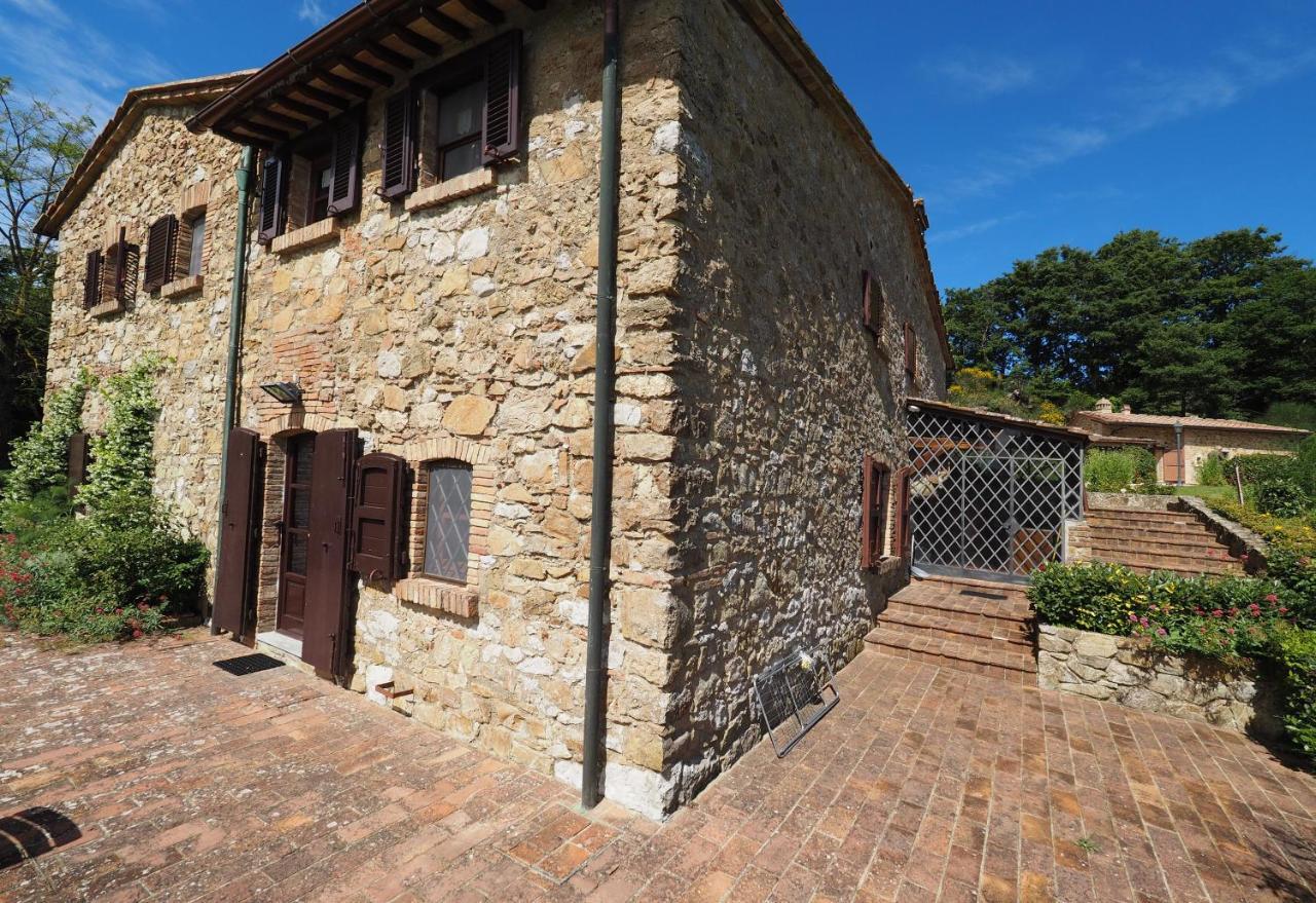 Penzion Sassi Bianchi Sensano Exteriér fotografie